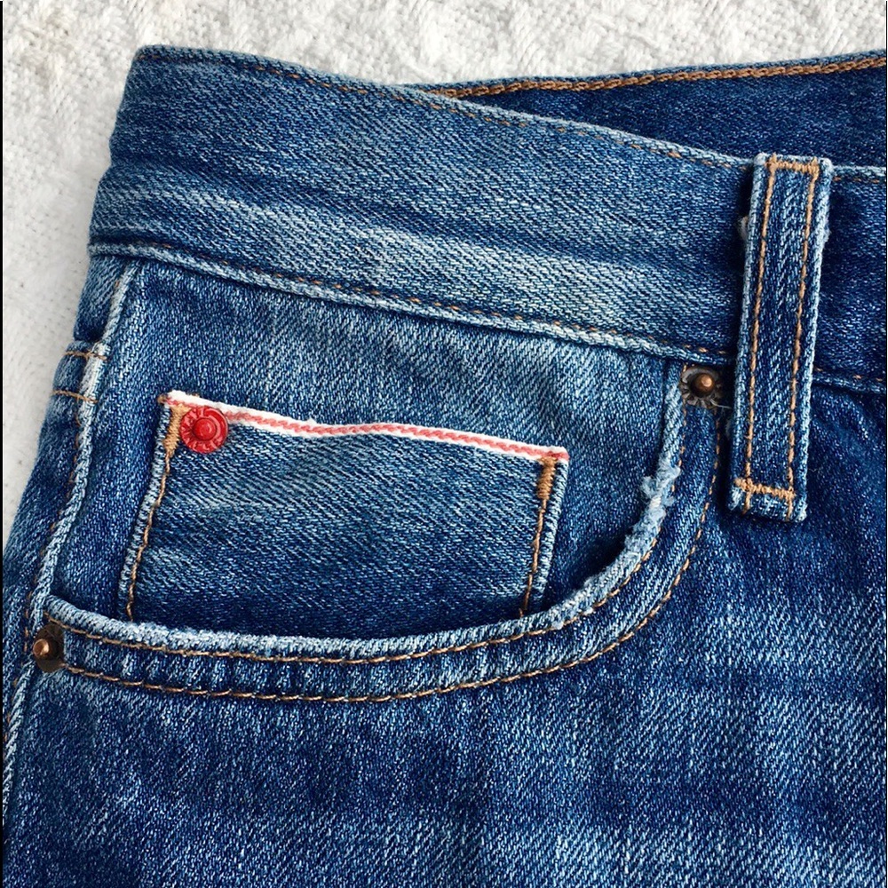 JOE’S DENIM JEAN SHORTS SLIGHTLY DISTRESSED - Picture 2 of 15